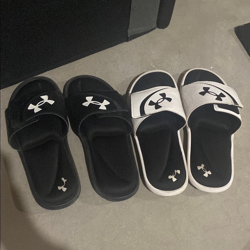 Under Armour Black and White Slide Sandals Set